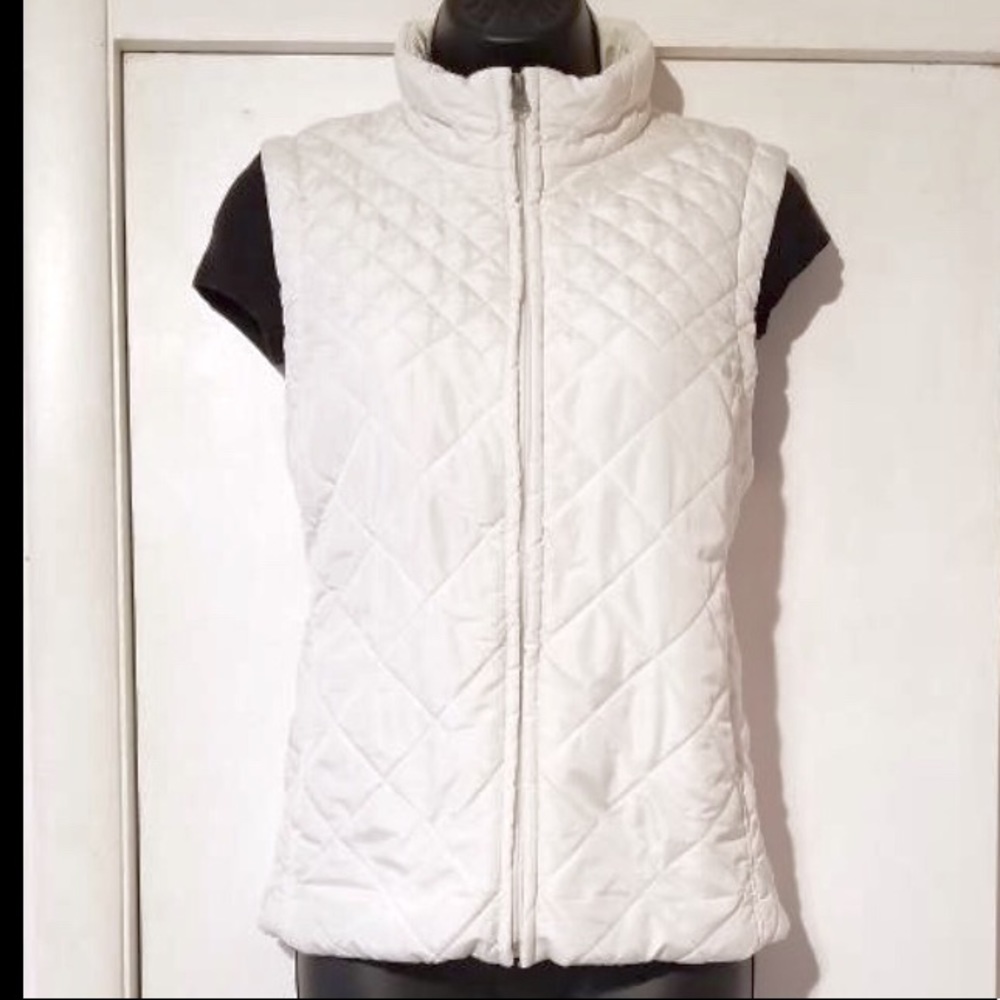❄️ NWOT White Quilted Vest ❄️